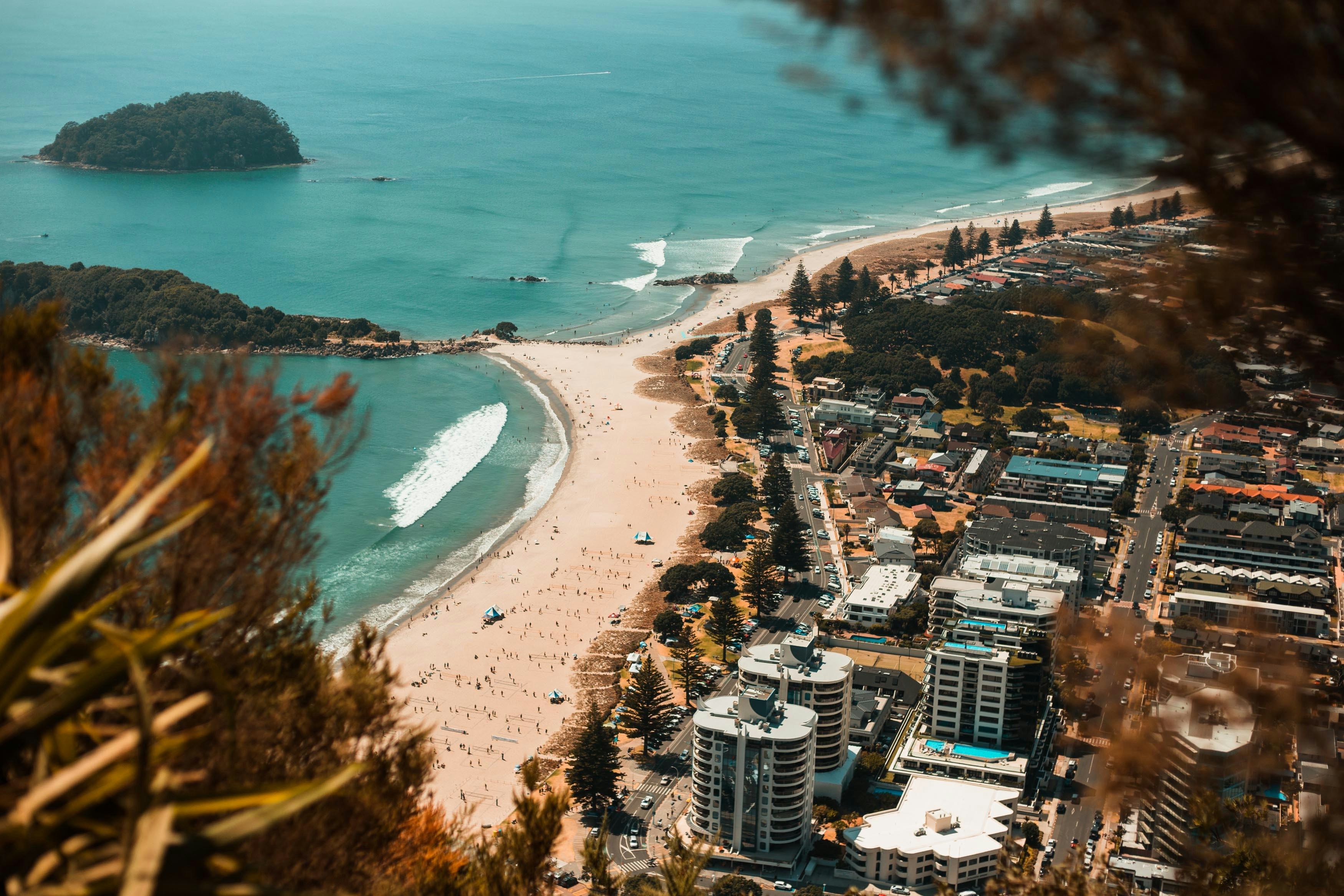 Auckland and Tauranga legal services background for YG Legal